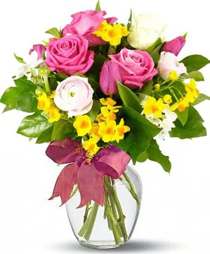 Pink Roses Bouquet with seasonal greenery and filler flowers. Suitable for every occasion.